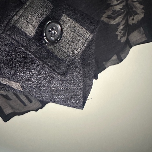 Sag Harbor Black Long sleeve Button Up Leaf Blouse w/built in tank size 14 - Picture 10 of 11